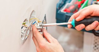 Электромонтажные работы Топки цена 471 руб Электрика под ключ